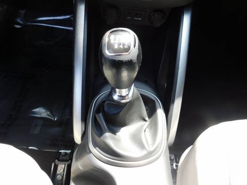 Used 2014 Hyundai Veloster w/ Style Package 02 FWD image 14