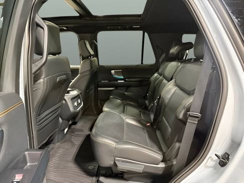 Used 2025 Ford Expedition Tremor AWD/4WD image 39