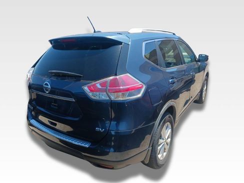 Used 2016 Nissan Rogue SV FWD image 4