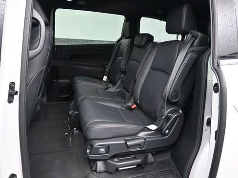 Used 2025 Honda Odyssey Sport-L image 12