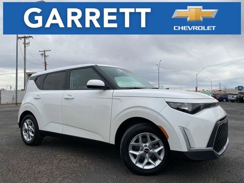 Used 2025 Kia Soul LX w/ LX Technology Package image 1