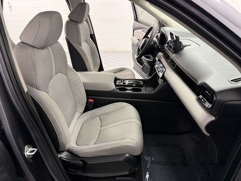 Used 2023 Honda Pilot LX image 15