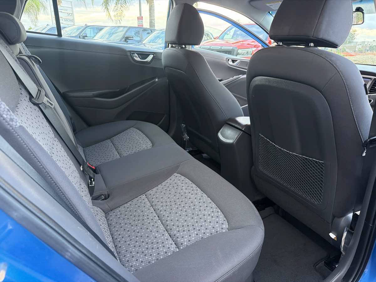 Used 2017 Hyundai Ioniq SEL FWD image 21