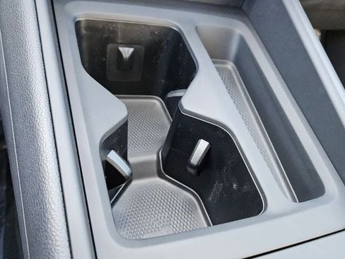 New 2026 Volkswagen Tiguan SE R-Line image 21