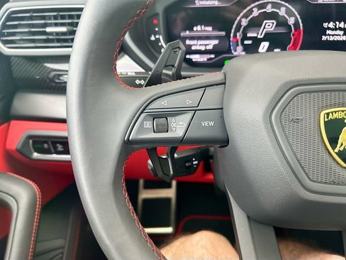 Used 2024 Lamborghini Urus S AWD/4WD image 11