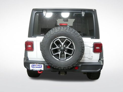 Used 2025 Jeep Wrangler Unlimited Rubicon AWD/4WD image 4