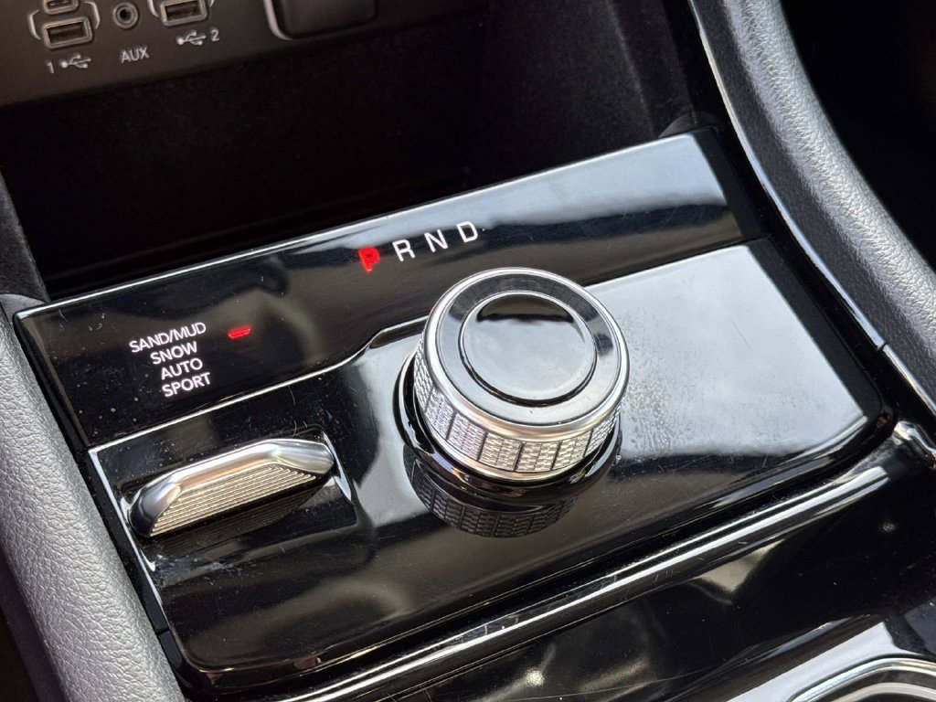 Used 2023 Jeep Grand Cherokee Limited AWD/4WD image 28