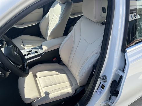 Certified 2025 BMW 330i Sedan w/ Premium Package image 14