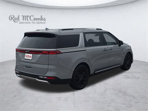 Used 2023 Kia Carnival SX Prestige FWD image 7