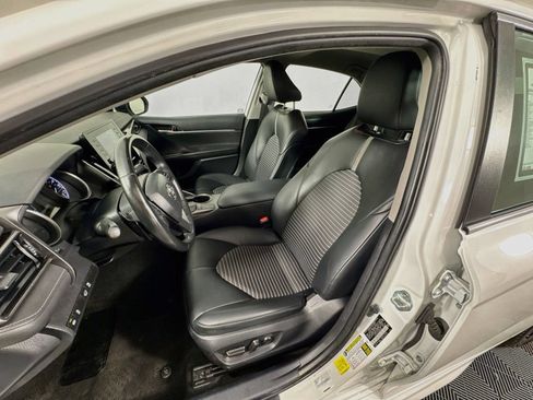 Used 2024 Toyota Camry SE FWD image 16
