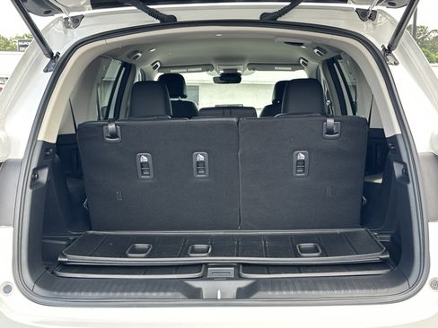 Used 2025 Honda Pilot EX-L image 14