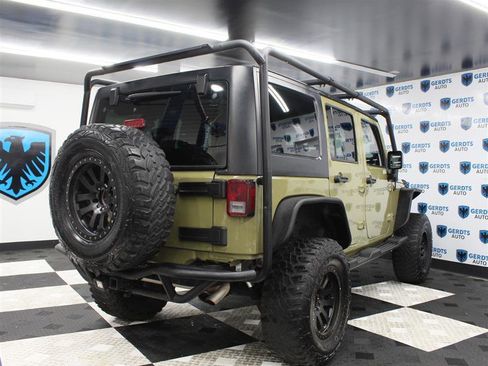 Used 2013 Jeep Wrangler Unlimited Sport w/ Connectivity Group image 4