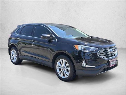 Used 2022 Ford Edge Titanium AWD/4WD image 3