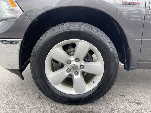 Used 2023 RAM 1500 Classic SLT AWD/4WD image 32