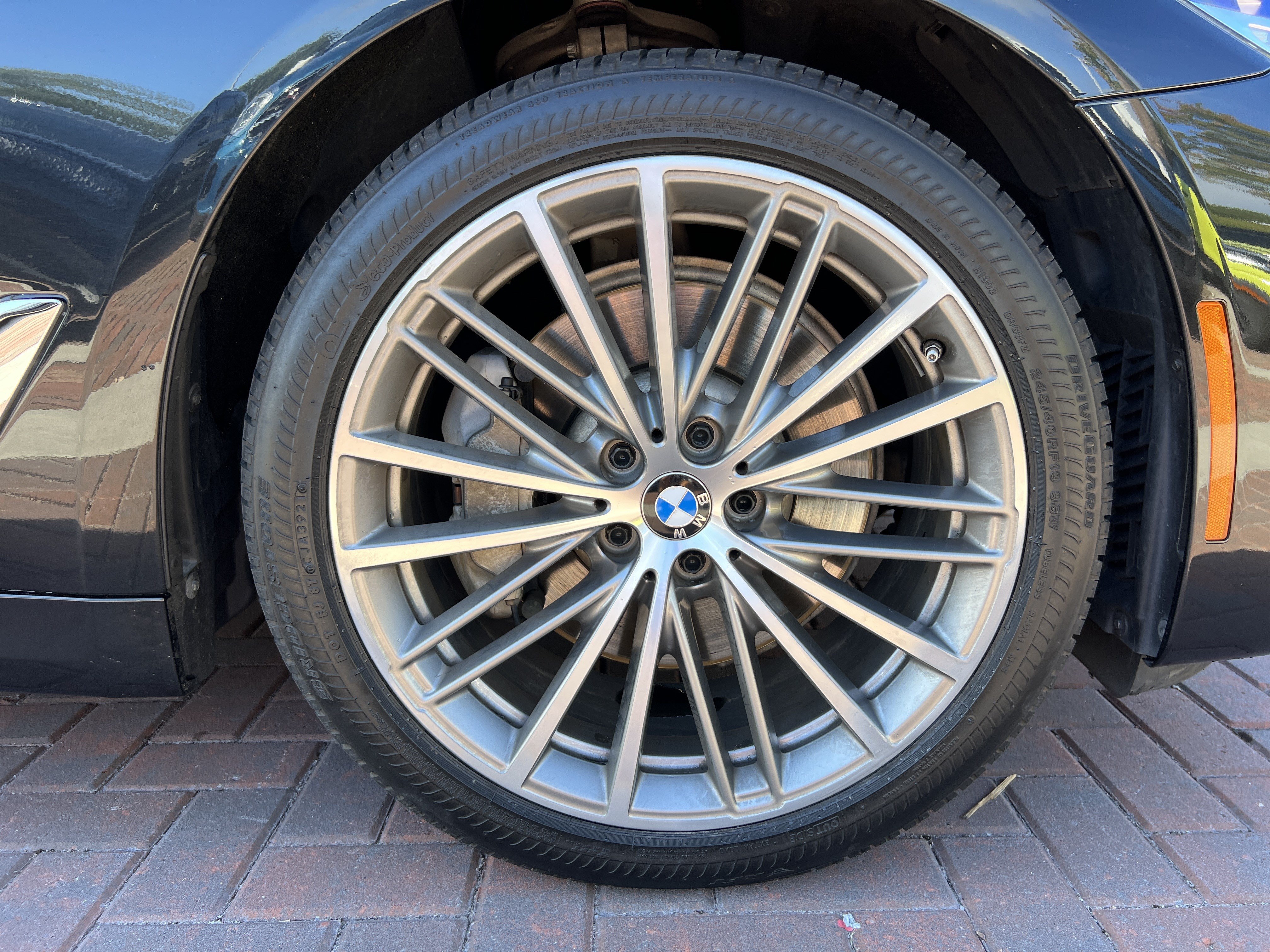 Used 2018 BMW 530i xDrive w/ Premium Package AWD/4WD image 13