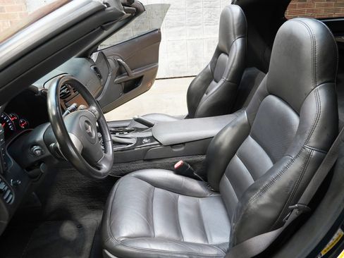 Used 2008 Chevrolet Corvette Coupe w/ Preferred Equipment Group RWD image 28