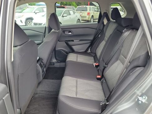 Certified 2026 Nissan Rogue SV FWD image 12