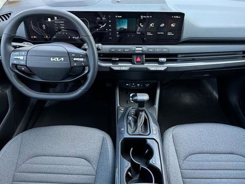 New 2025 Kia K4 EX image 15