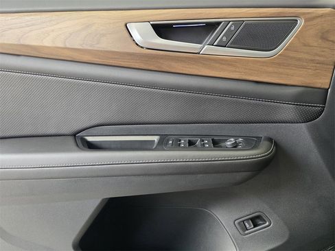 New 2026 Volkswagen Atlas SE image 15