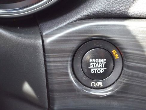 Used 2020 Jeep Grand Cherokee Altitude image 27