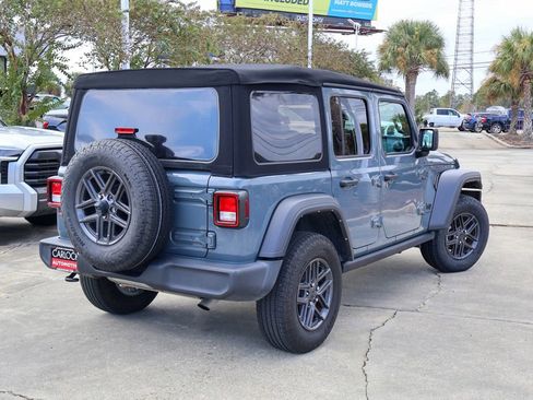 Used 2024 Jeep Wrangler Sport S image 2