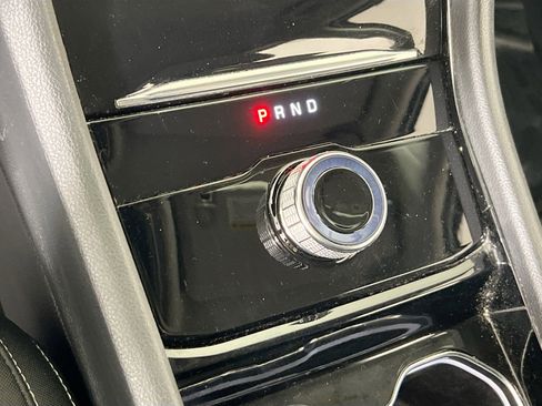 Used 2023 Jeep Grand Cherokee Laredo image 16