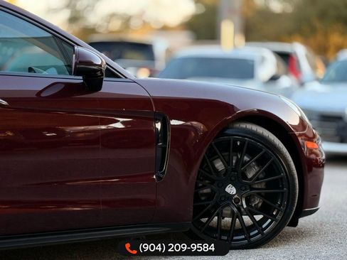 Used 2020 Porsche Panamera 4 image 10