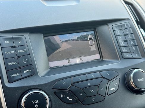 Used 2017 Ford Edge SEL w/ Class II Trailer Tow Package AWD/4WD image 16