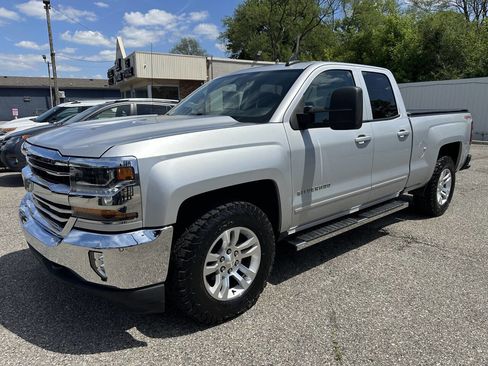 Used 2017 Chevrolet Silverado 1500 LT w/ All Star Edition AWD/4WD image 3