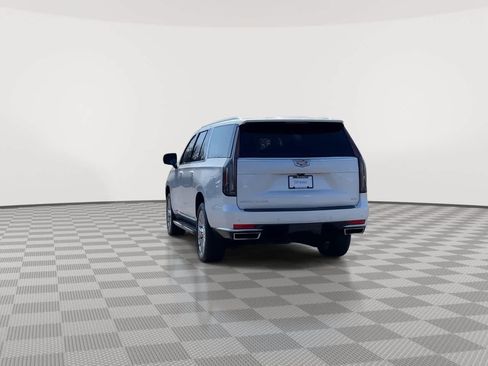 Used 2021 Cadillac Escalade ESV Premium Luxury w/ Performance Package image 7