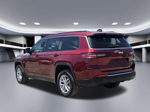 Used 2024 Jeep Grand Cherokee L Laredo RWD image 3