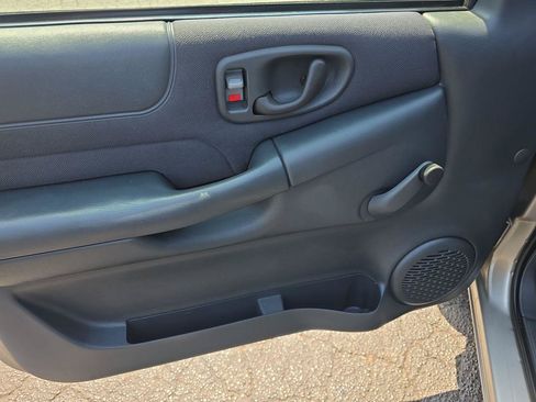 Used 2003 GMC Sonoma SLS RWD image 5