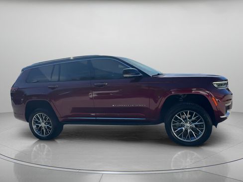 Used 2022 Jeep Grand Cherokee L Summit w/ Advanced Protech Group IV image 33