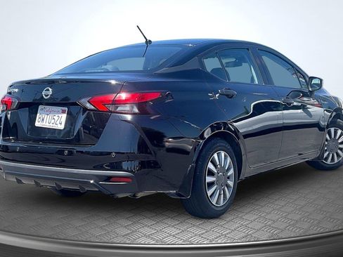Used 2021 Nissan Versa S FWD image 13