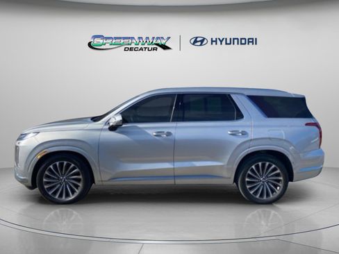 Used 2025 Hyundai Palisade Calligraphy image 4