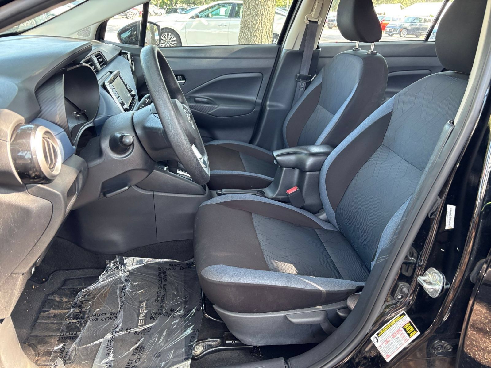 Used 2025 Nissan Versa SV FWD image 25
