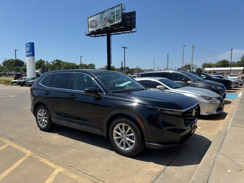 Used 2026 Honda CR-V EX image 3