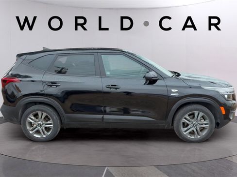 Used 2021 Kia Seltos LX image 8