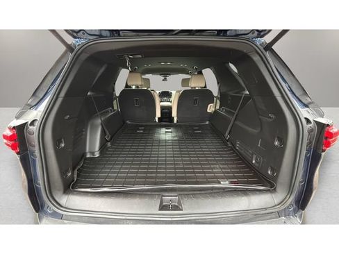 Used 2022 Chevrolet Traverse LT w/ LT Premium Package FWD image 31