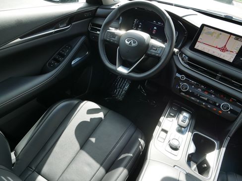 Certified 2024 INFINITI QX60 Sensory w/ Vision Package image 9