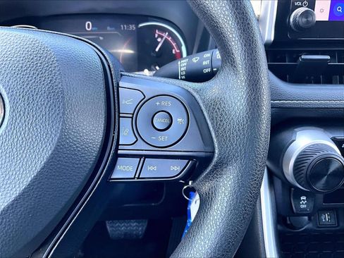 Used 2025 Toyota RAV4 LE AWD/4WD image 24