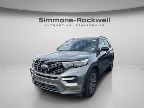 Used 2023 Ford Explorer ST-Line image 3