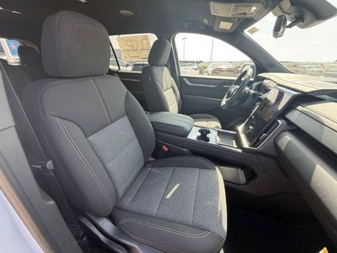 New 2026 GMC Acadia Elevation w/ Black Edition FWD image 31