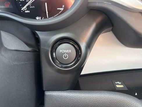 New 2026 Toyota Sienna LE image 24