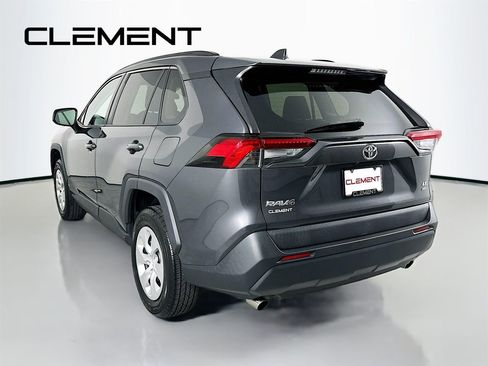 Used 2019 Toyota RAV4 LE AWD/4WD image 10