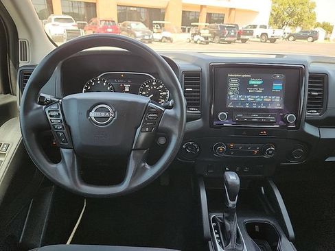 Used 2022 Nissan Frontier S w/ Technology Package AWD/4WD image 11