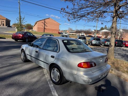 Used 2000 Toyota Corolla CE image 7