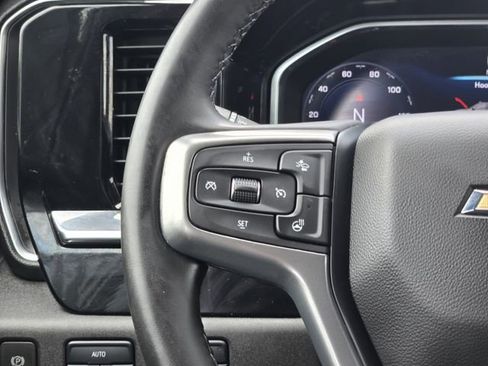 Used 2023 Chevrolet Silverado 1500 LT AWD/4WD image 28