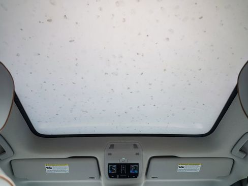 New 2025 Volkswagen ID. Buzz Pro S Plus image 21