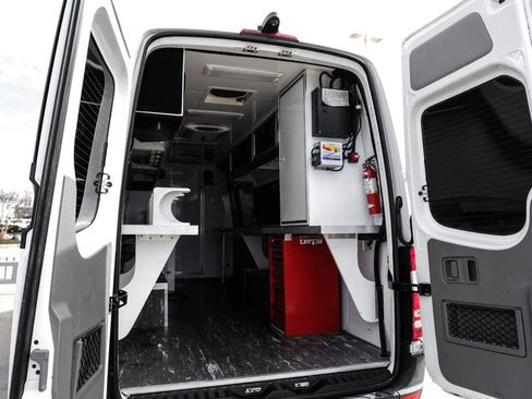 Used 2015 Mercedes-Benz Sprinter 3500 w/ High Idle Fixed Package image 47